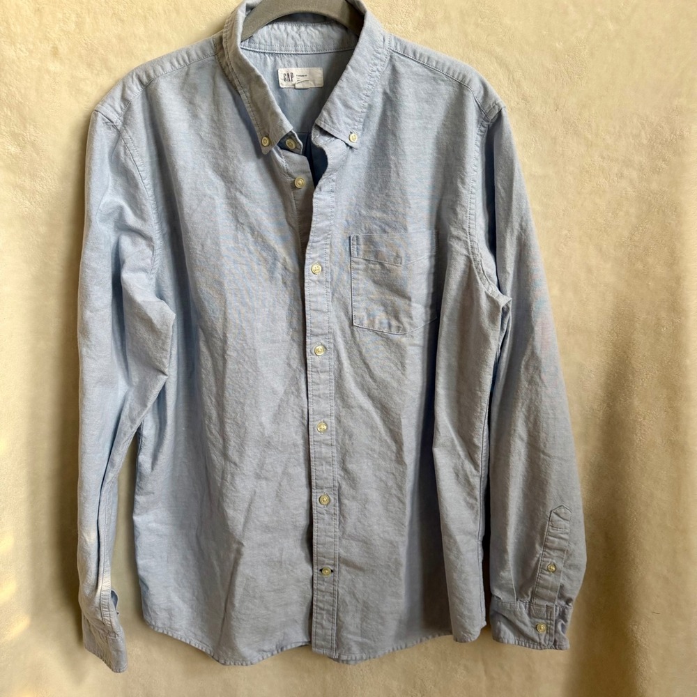 GAP Light Blue Men's Casual Button-Down Shirt